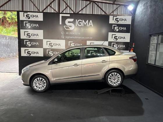 FIAT GRAND SIENA 1.6 MPI ESSENCE 16V FLEX 4P MANUAL FIAT GRAND SIENA 1.6 MPI ESSENCE 16V FLEX 4P MANUAL